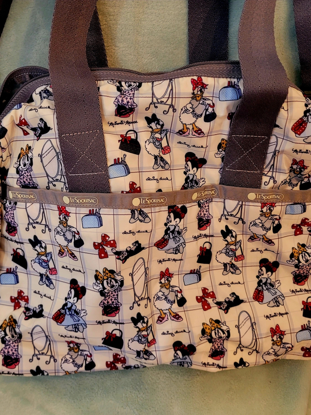 Disney x LeSportsac Daisy Duck & Minnie Mouse Baby Bag w/ Crossbody Strap. NWOT.